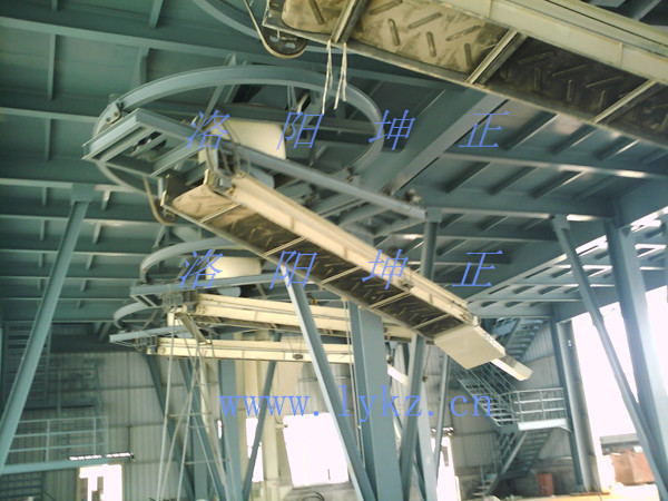 1512957666228216.jpg 懸掛式旋轉升降輸送機