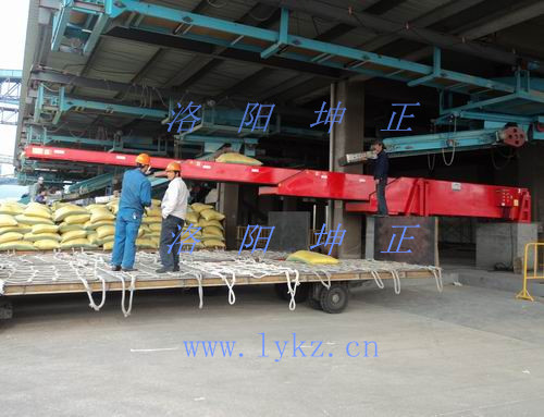 1511835728401107.jpg 伸縮裝車(chē)機(jī)