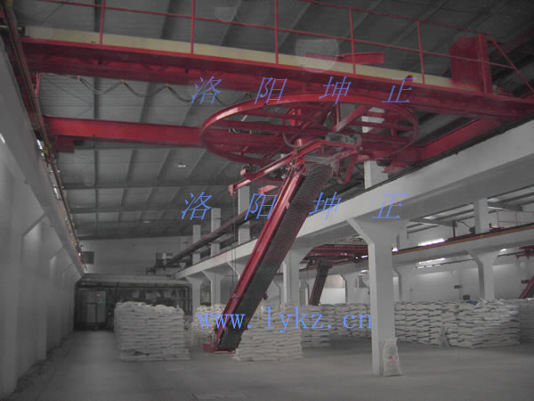 1523586635666498.jpg 碼垛機4.jpg
